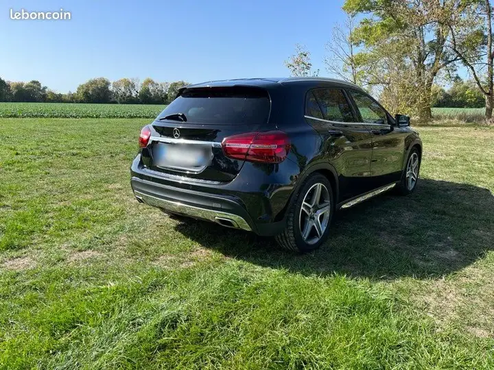 Mercedes-Benz Gla 2017 photo 2