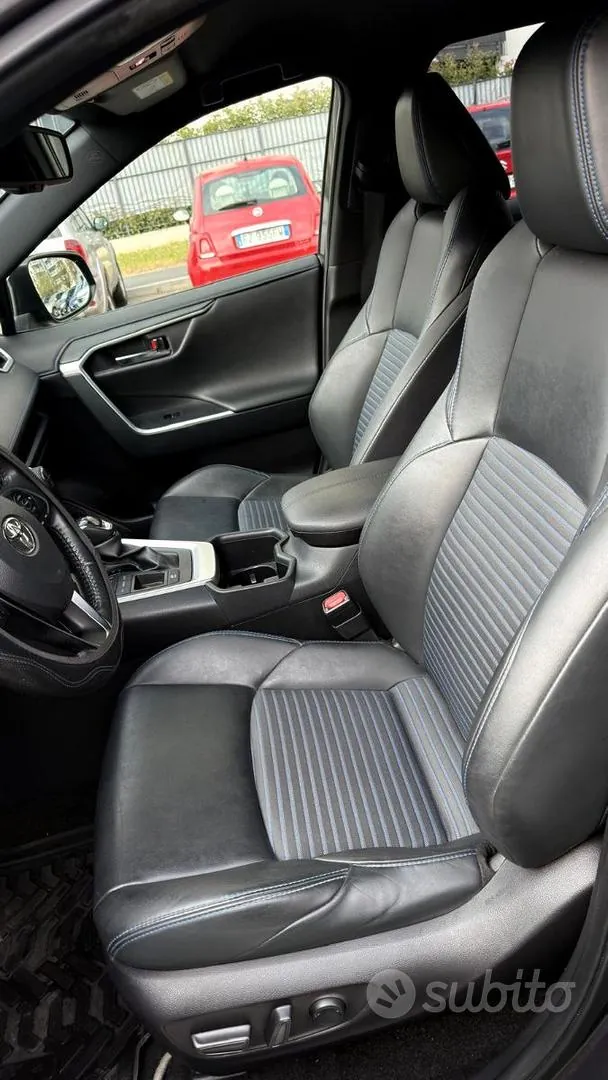 Toyota Rav4 2022 photo 3