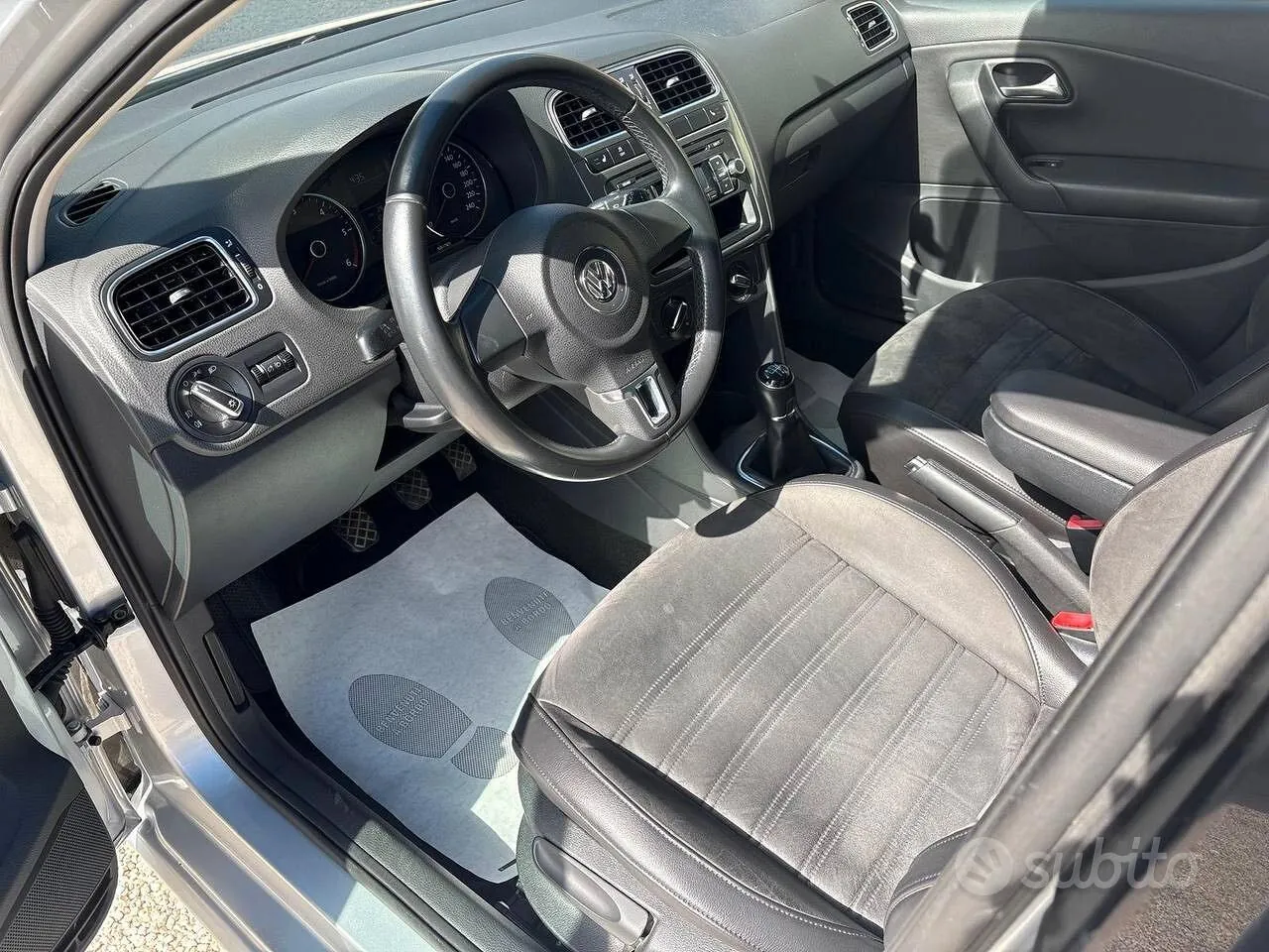 Volkswagen Polo 2013 photo 4