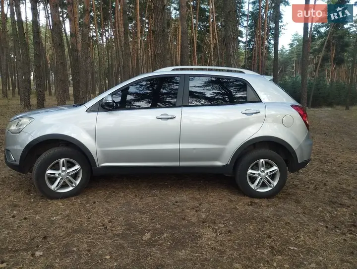 KG Mobility Korando 2012 photo 3