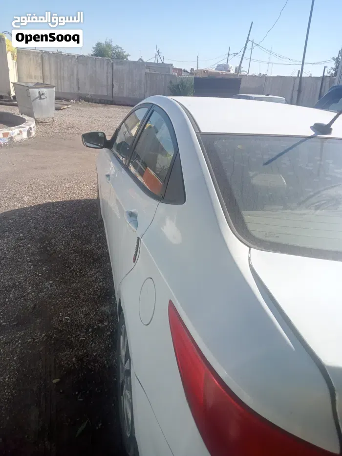 Hyundai Accent 2016 photo 5