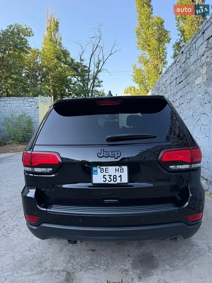 Jeep Grand Cherokee 2018 photo 3