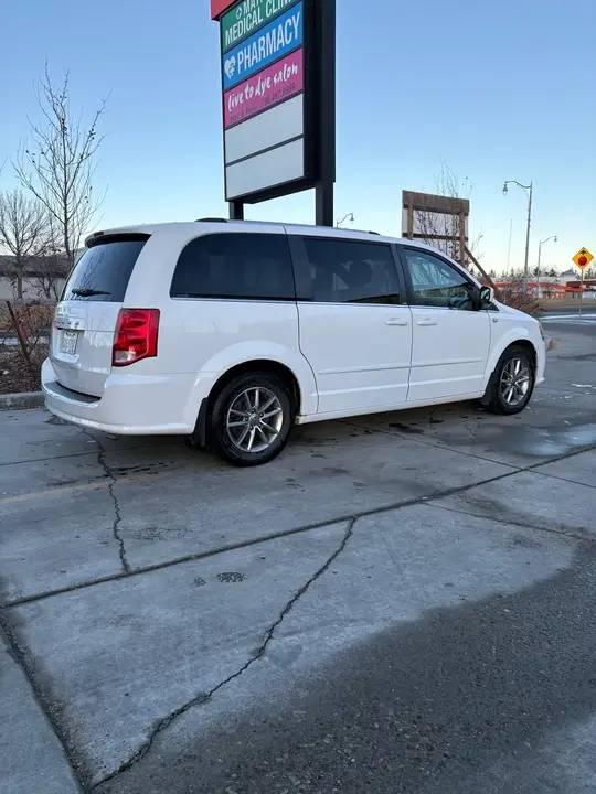 Dodge Grand Caravan 2014 photo 5