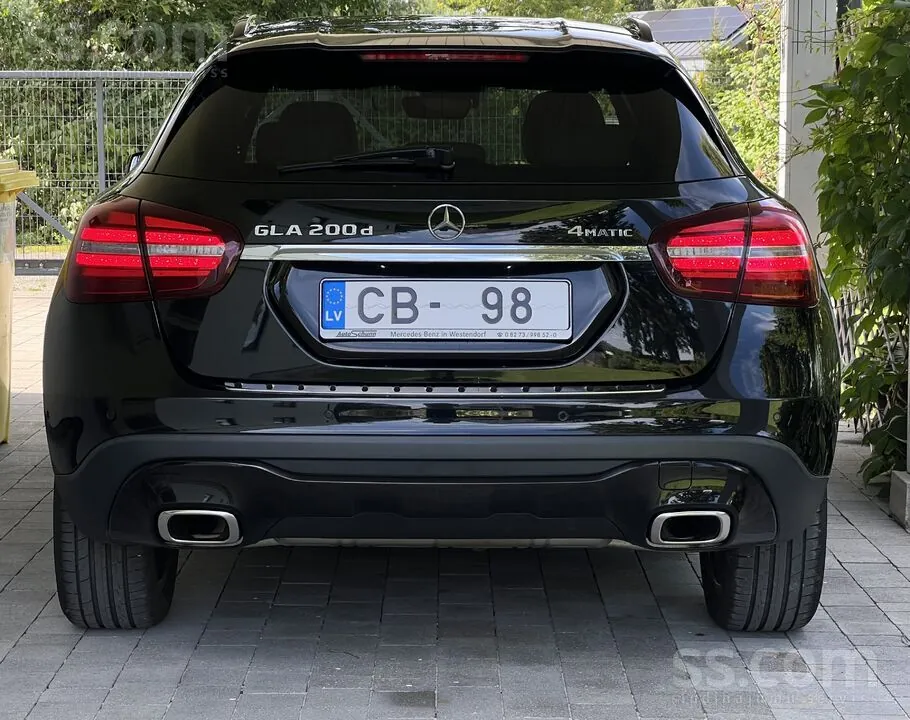 Mercedes-Benz Gla 2018 photo 2