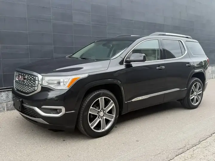 GMC Acadia