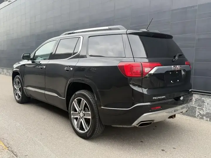 GMC Acadia 2018 photo 3