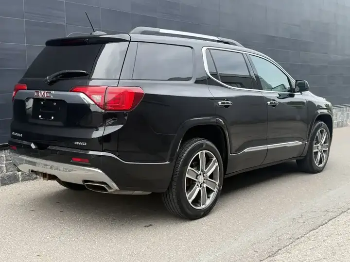 GMC Acadia 2018 photo 5
