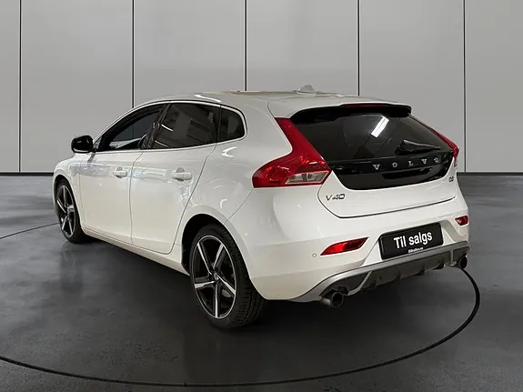 Volvo V40 2015 photo 3