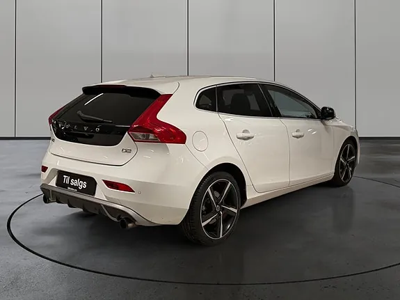 Volvo V40 2015 photo 5