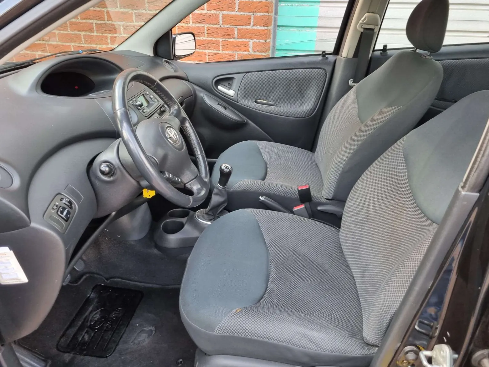 Toyota Yaris 2004 photo 5