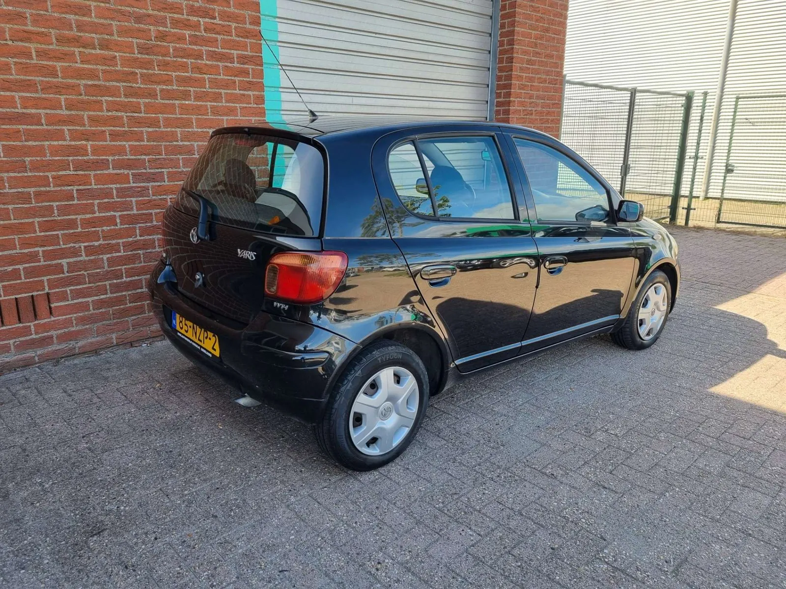 Toyota Yaris 2004 photo 4