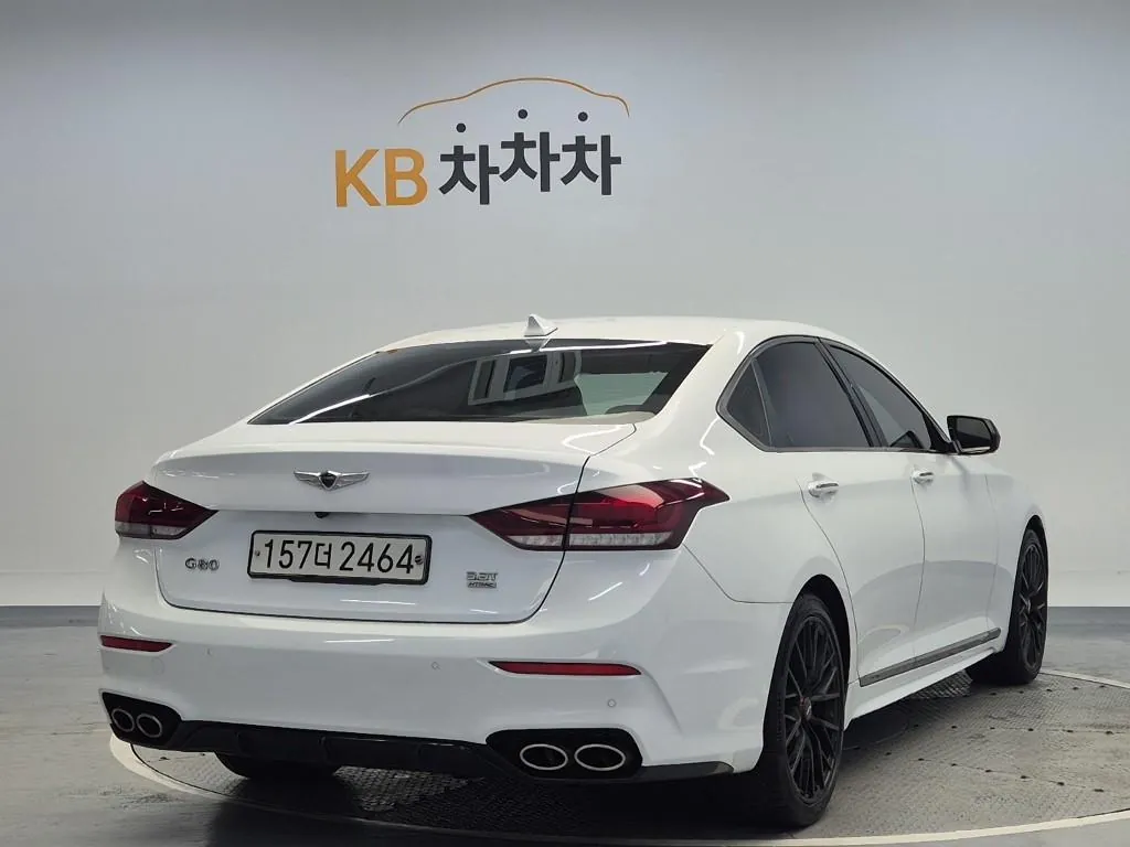 Genesis G80 2017 photo 3