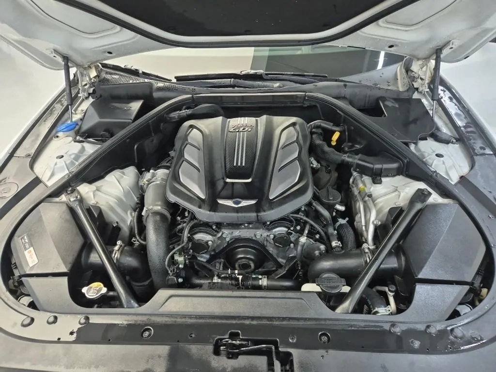 Genesis G80 2017 photo 5