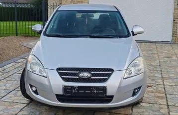 Kia Ceed 2007 photo 2