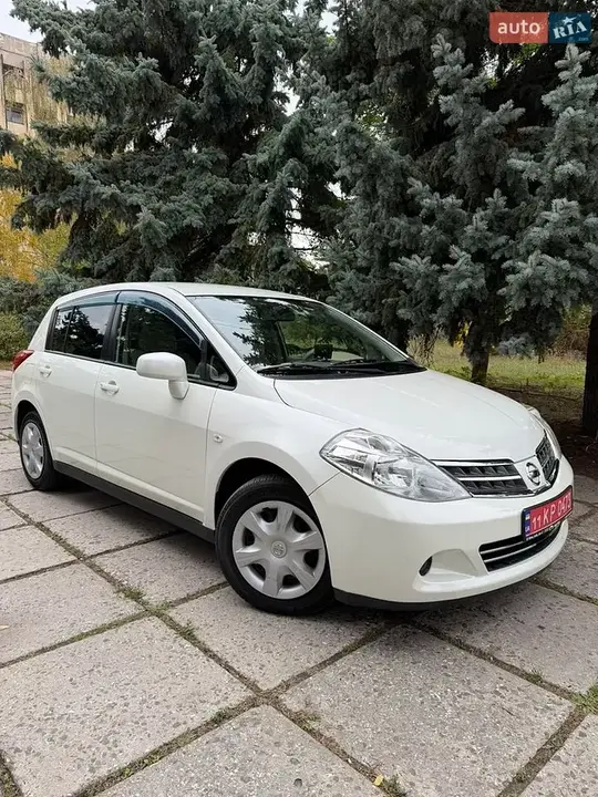 Nissan Tiida