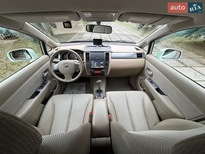 Nissan Tiida 2011 photo 5