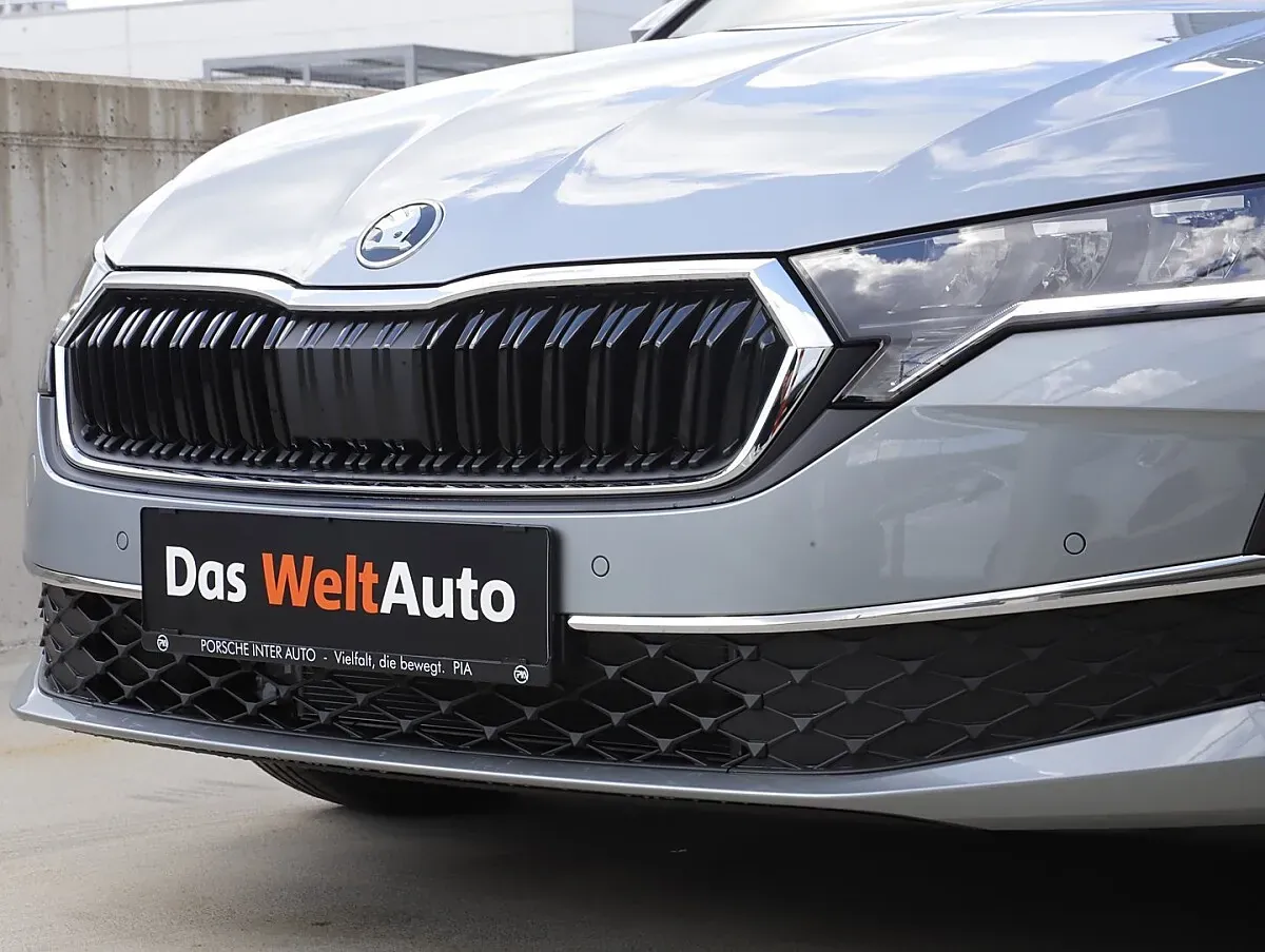 Skoda Octavia 2026 photo 2