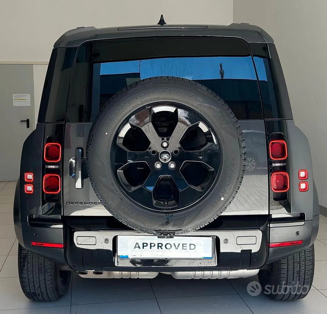 Land Rover Defender 2023 photo 5