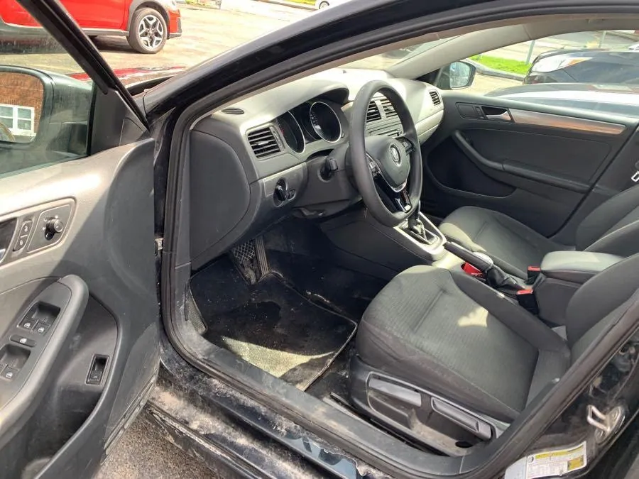 Volkswagen Jetta 2015 photo 4