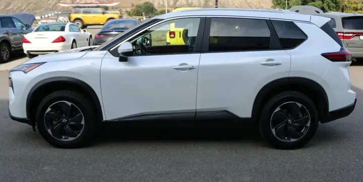 Nissan Rogue 2025 photo 2
