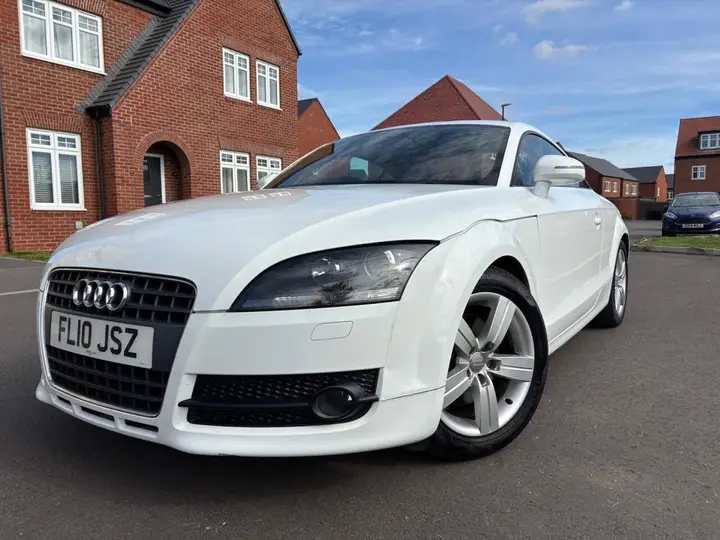 Audi Tt 2010 photo 5