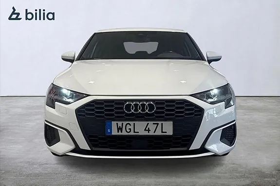 Audi A3 2023 photo 2