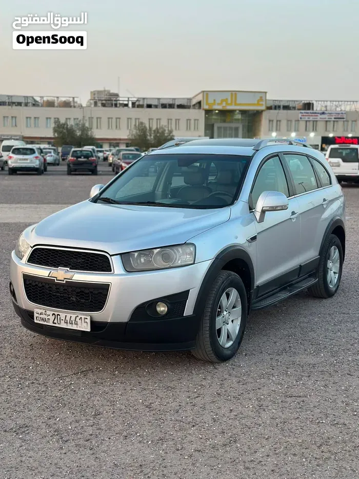 Chevrolet Captiva 2012 photo 2
