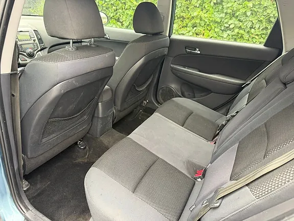 Hyundai I30 2010 photo 4