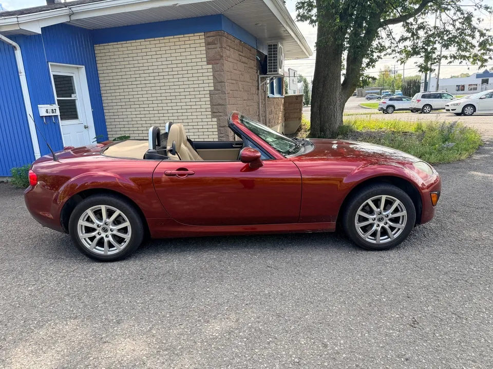 Mazda Mx-5 Miata 2011 photo 4