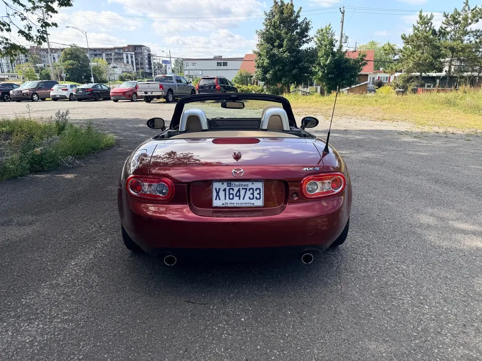 Mazda Mx-5 Miata 2011 photo 3