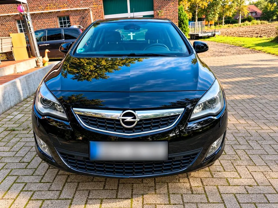 Opel Astra J