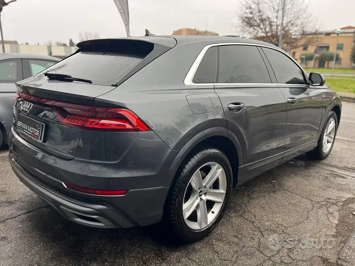 Audi Q8 2022 photo 5