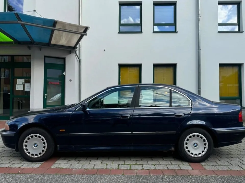 BMW 520I E39