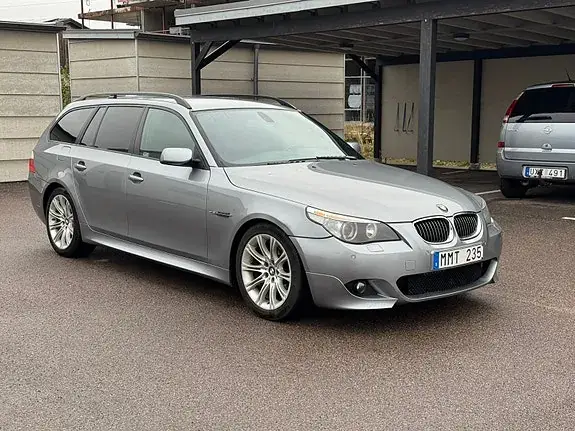 BMW 525I