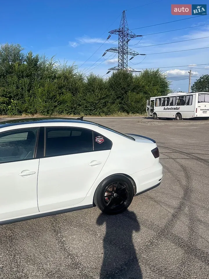 Volkswagen Jetta 2016 photo 4
