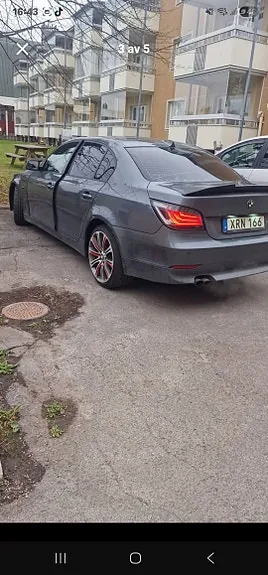 BMW 523I