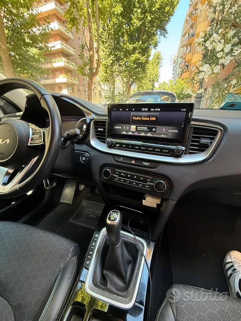 Kia Xceed 2023 photo 2