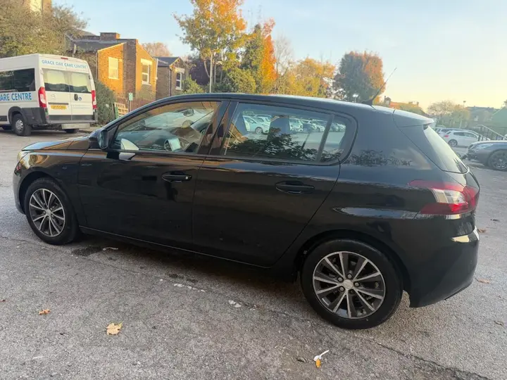 Peugeot 308 2015 photo 4