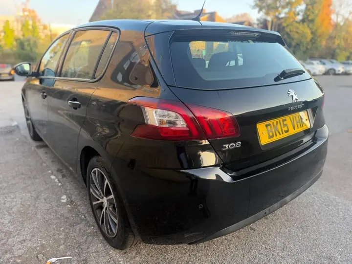 Peugeot 308 2015 photo 5