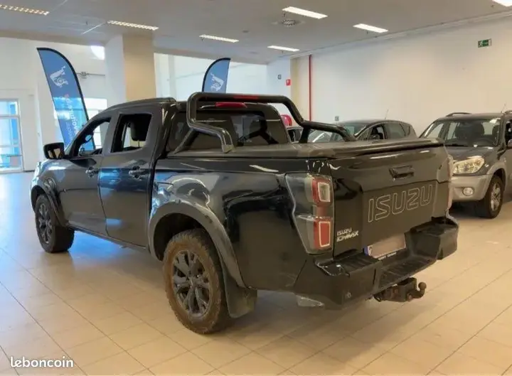 Isuzu D-Max 2023 photo 2