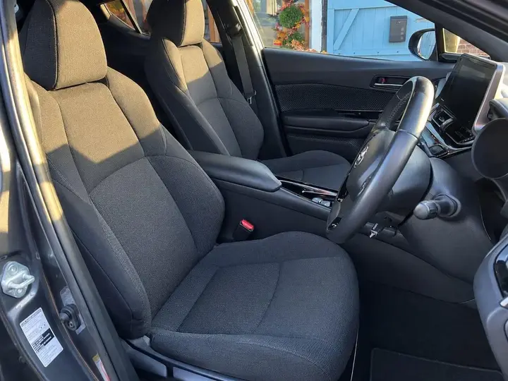 Toyota C-Hr 2019 photo 3