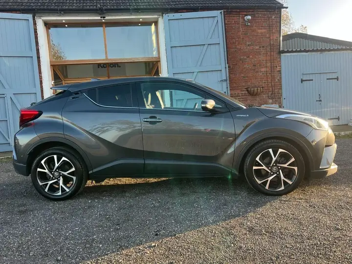 Toyota C-Hr 2019 photo 5