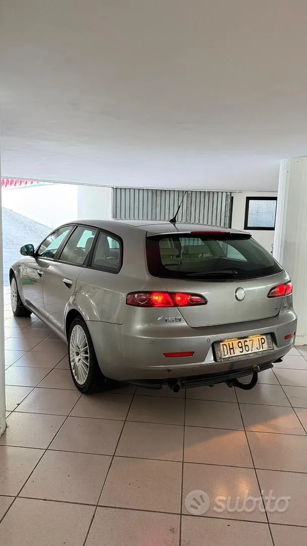 Alfa Romeo 159 2007 photo 4