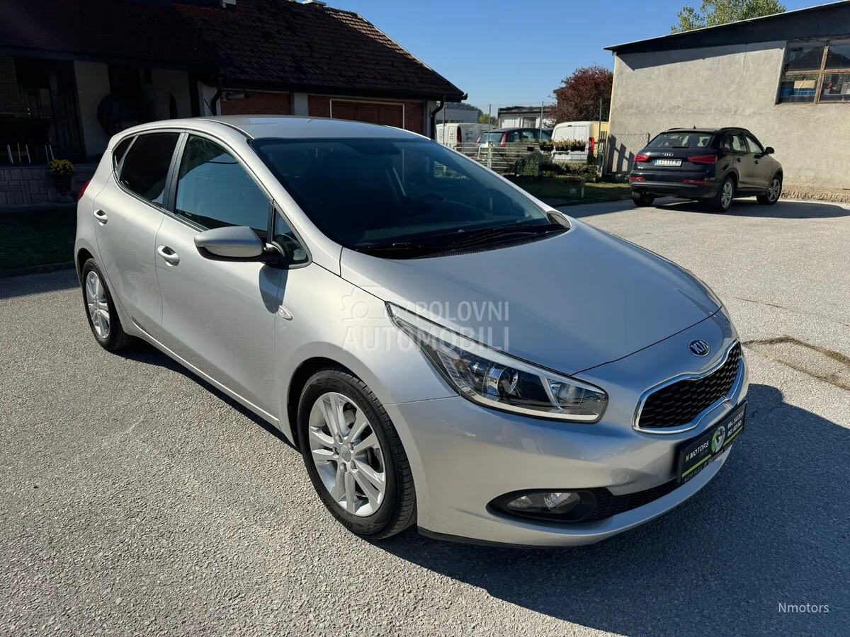 Kia Ceed 2013 photo 4