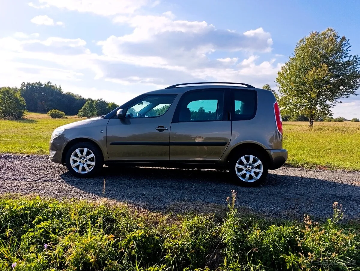 Skoda Roomster 2014 photo 4