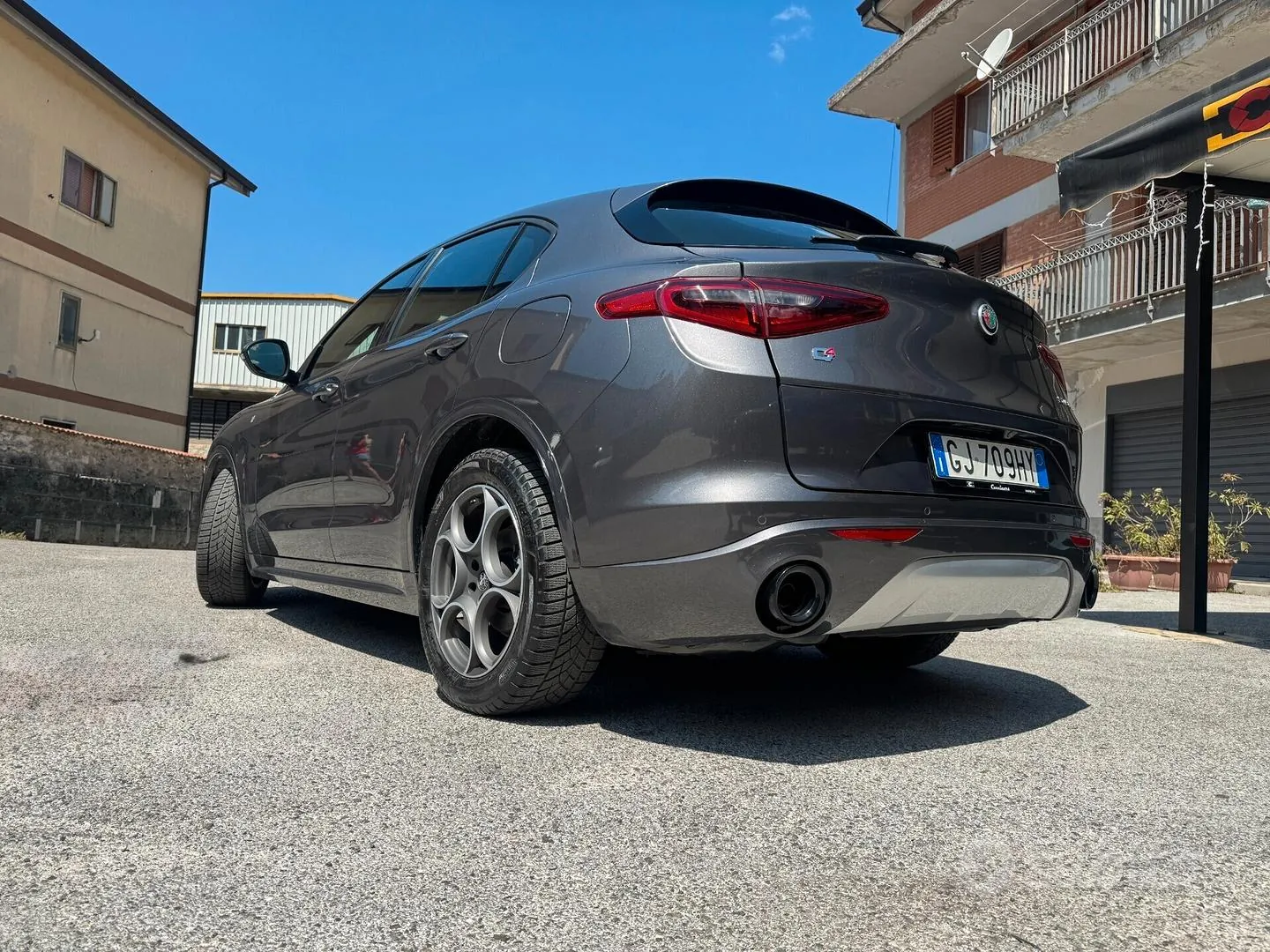 Alfa Romeo Stelvio 2022 photo 3
