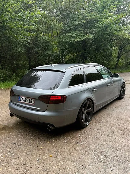 Audi A4 2011 photo 3