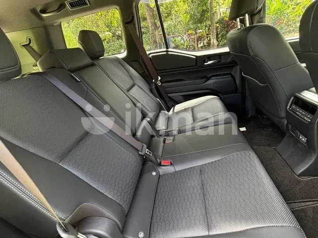 Toyota Land Cruiser Prado 2025 photo 4