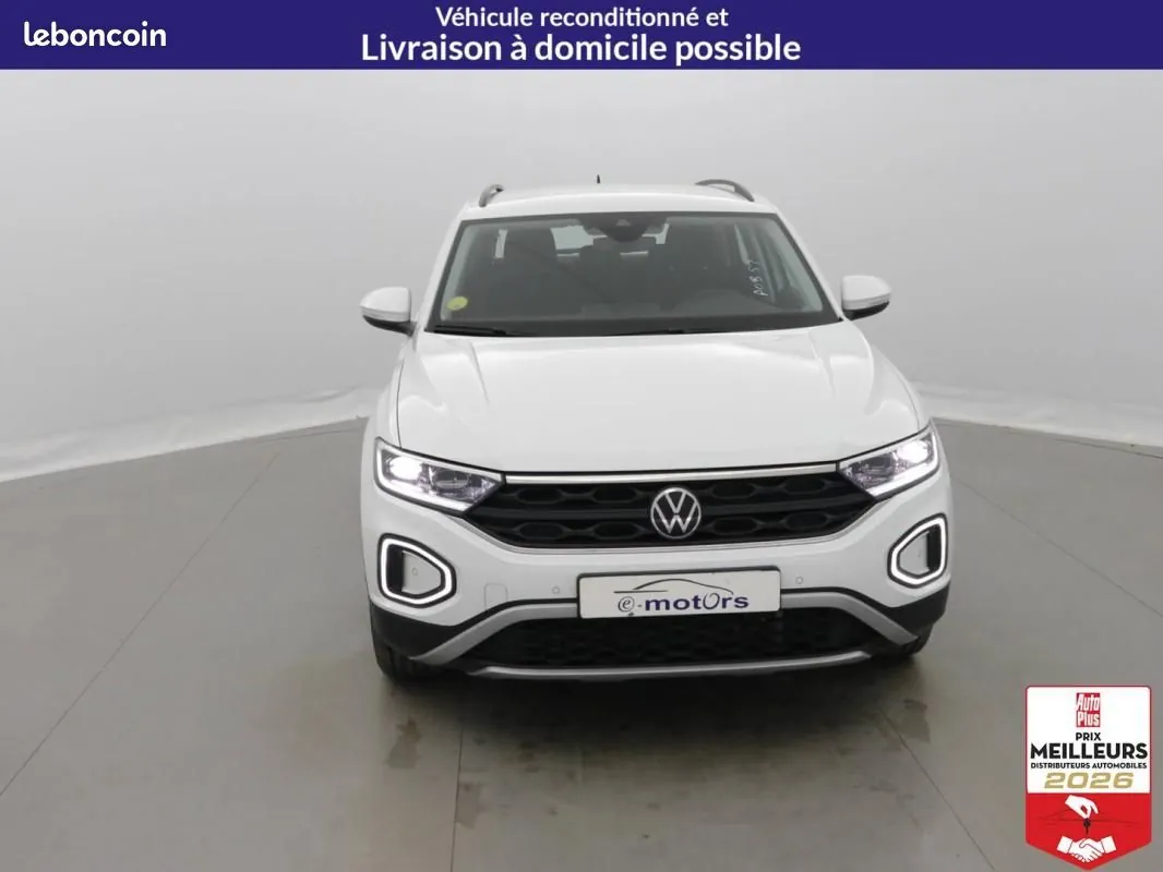 Volkswagen T-Roc 2024 photo 2