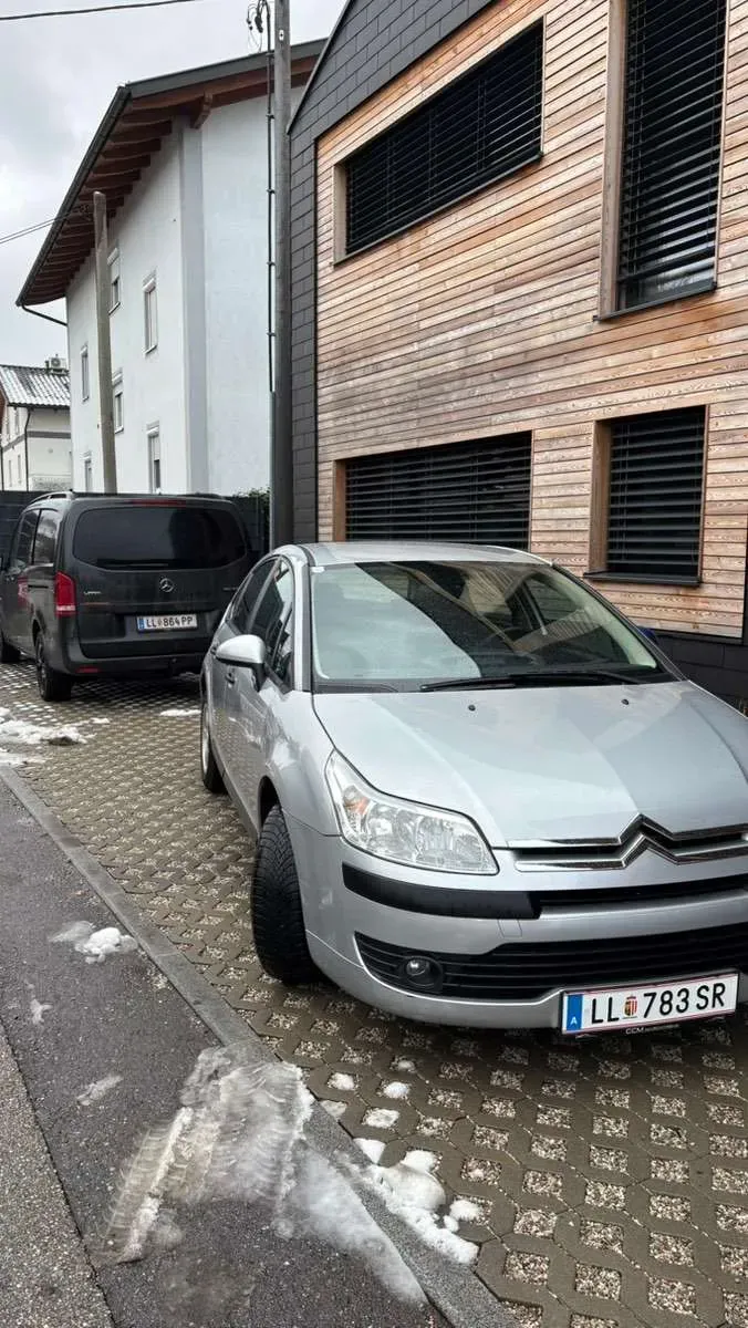 Citroen C4 2006 photo 3